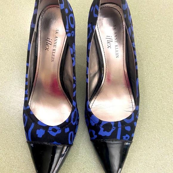 AK Anne Klein iFlex pumps with patent leather toes - Picture 10 of 10